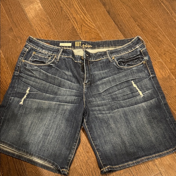 Kut feom the Kloth. Denim  boyfriend shorts. Size 16, womens. - Picture 1 of 4